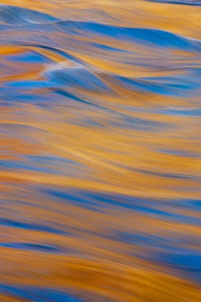 Abstract;Autumn;Big South Fork National Recreation Area;Blue;Calm;Cascade;Concepts;Cumberland Plateau;Fall;Flow;Healing;Health care;Healthcare;Line;Minimalism;Nature;Oneness;Pastoral;Pouring;Ripple;River;Stream;Streaming;Tennessee;United States;Water;Waterscape;Yellow;color;flowing;oneness;pattern;peaceful;reflection;reflections;restful;serene;soothing;tranquil;zen